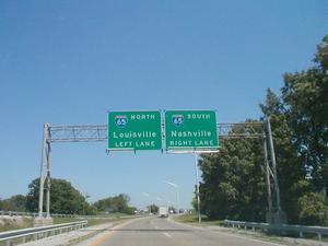 Signage for the I-65 exit from KY 446 in Bowling Green.