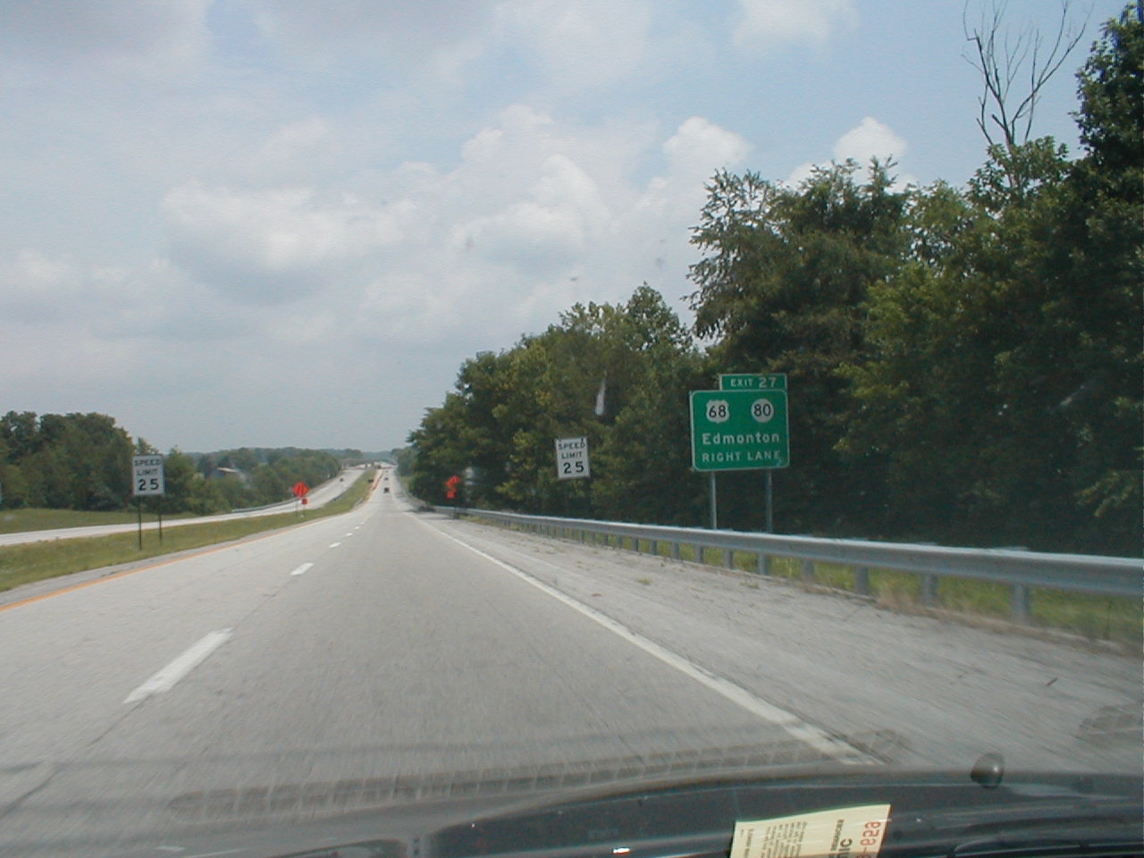 Approach to former toll booths at Exit 27