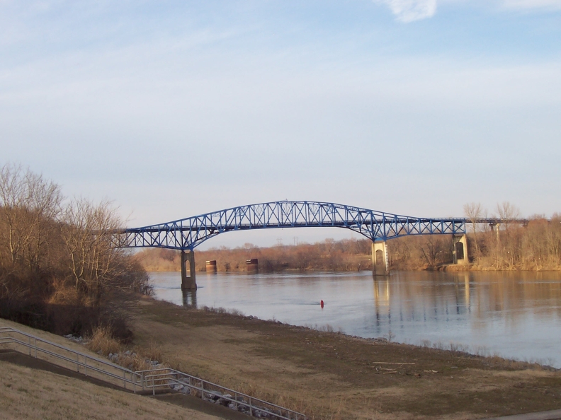 US 62/US 641 bridge over the Cumberland River